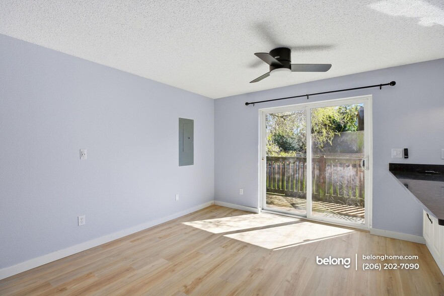 Building Photo - 9243 Palatine Ave N