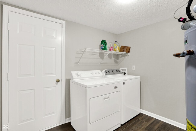 Building Photo - 5761 Cantigny Way S