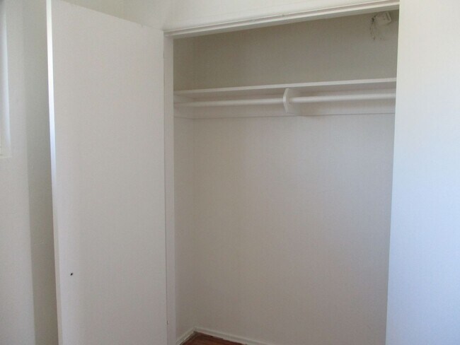 Building Photo - City Heights Remodeled 1 Bdr 1 Ba 2nd floor apartment.