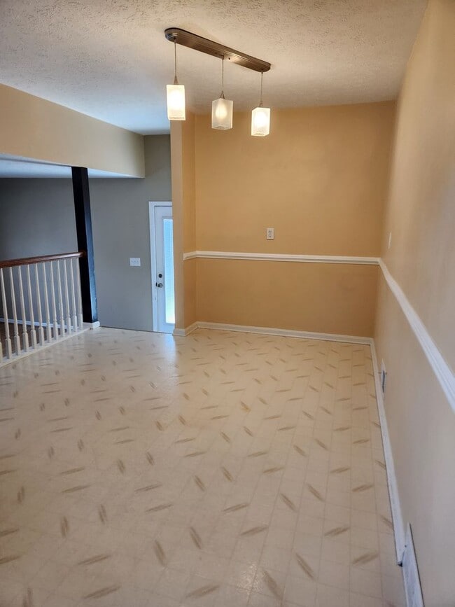 Building Photo - Welcome Home