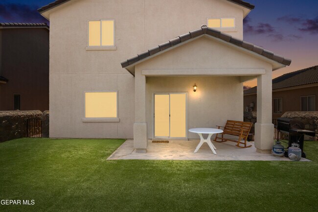 Building Photo - 13483 Halifax St