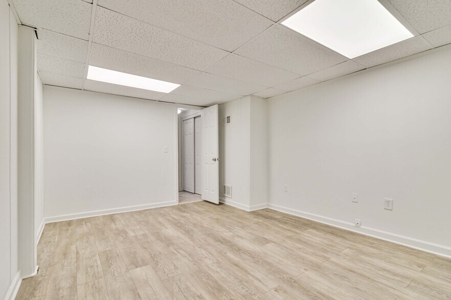 Building Photo - 6500 Gaines Ferry Rd