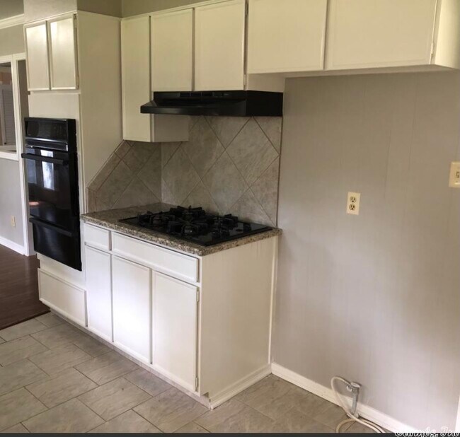 Building Photo - 7014 Ponderosa Dr