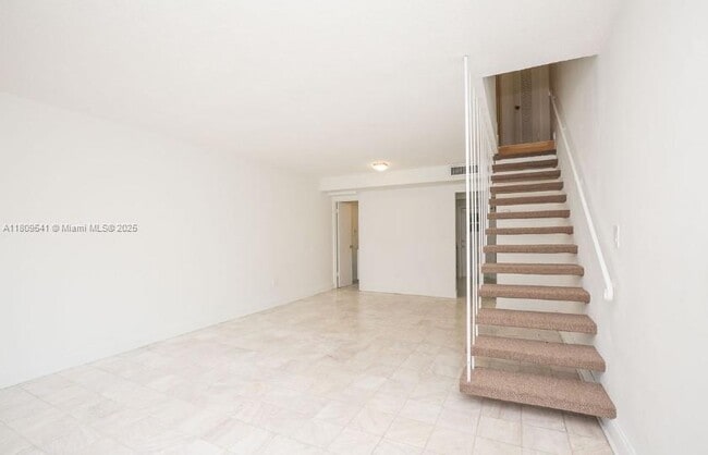 Building Photo - 9455 Bay Harbor Terrace