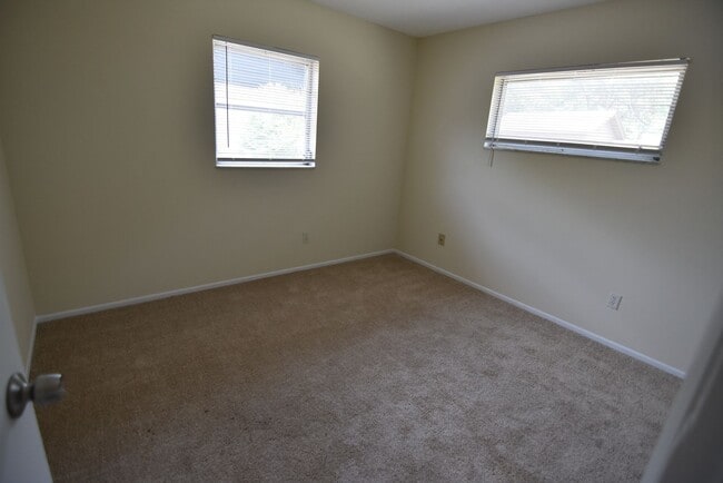 Building Photo - ALTAMONTE SPRINGS: 3 Bed/2 Bath SFH in Cha...