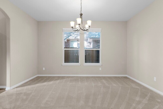 Building Photo - 2406 Sweetwater Ln