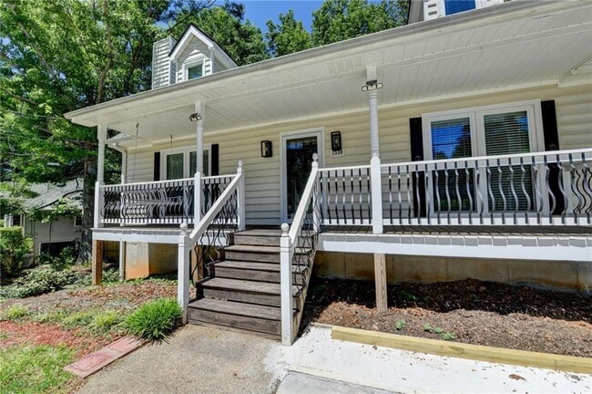 Building Photo - 1530 Plunketts Rd