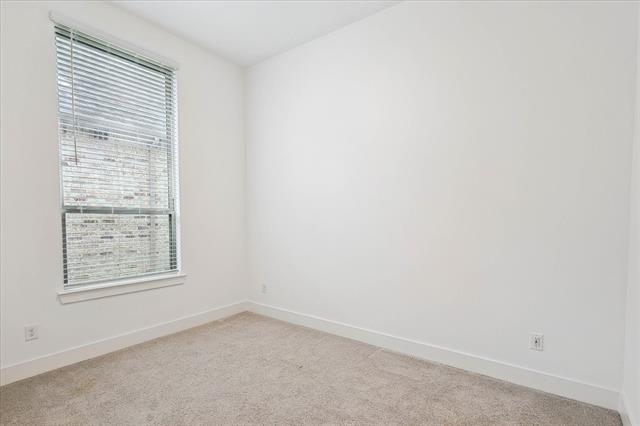 Building Photo - 1201 Superbloom Ave