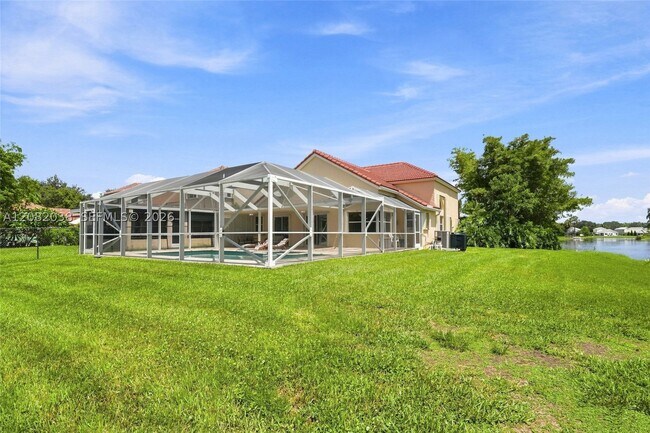 Building Photo - 2873 Oak Park Cir
