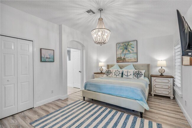 Building Photo - Stunning Custom Rental in Gated 55+ Royal ...