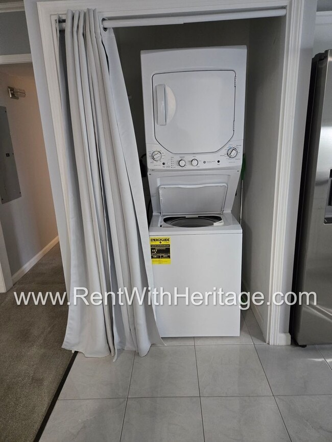 Building Photo - Gorgeous 2 bd/ 2bath Buckhead Condo/ Metic...