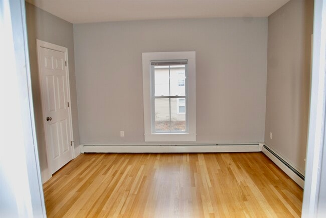 Building Photo - 34 Broadway