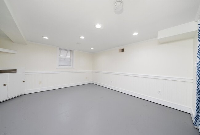 Building Photo - 2512 Salem Blvd