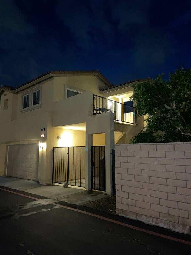 Building Photo - 26722 Avenida Quintana
