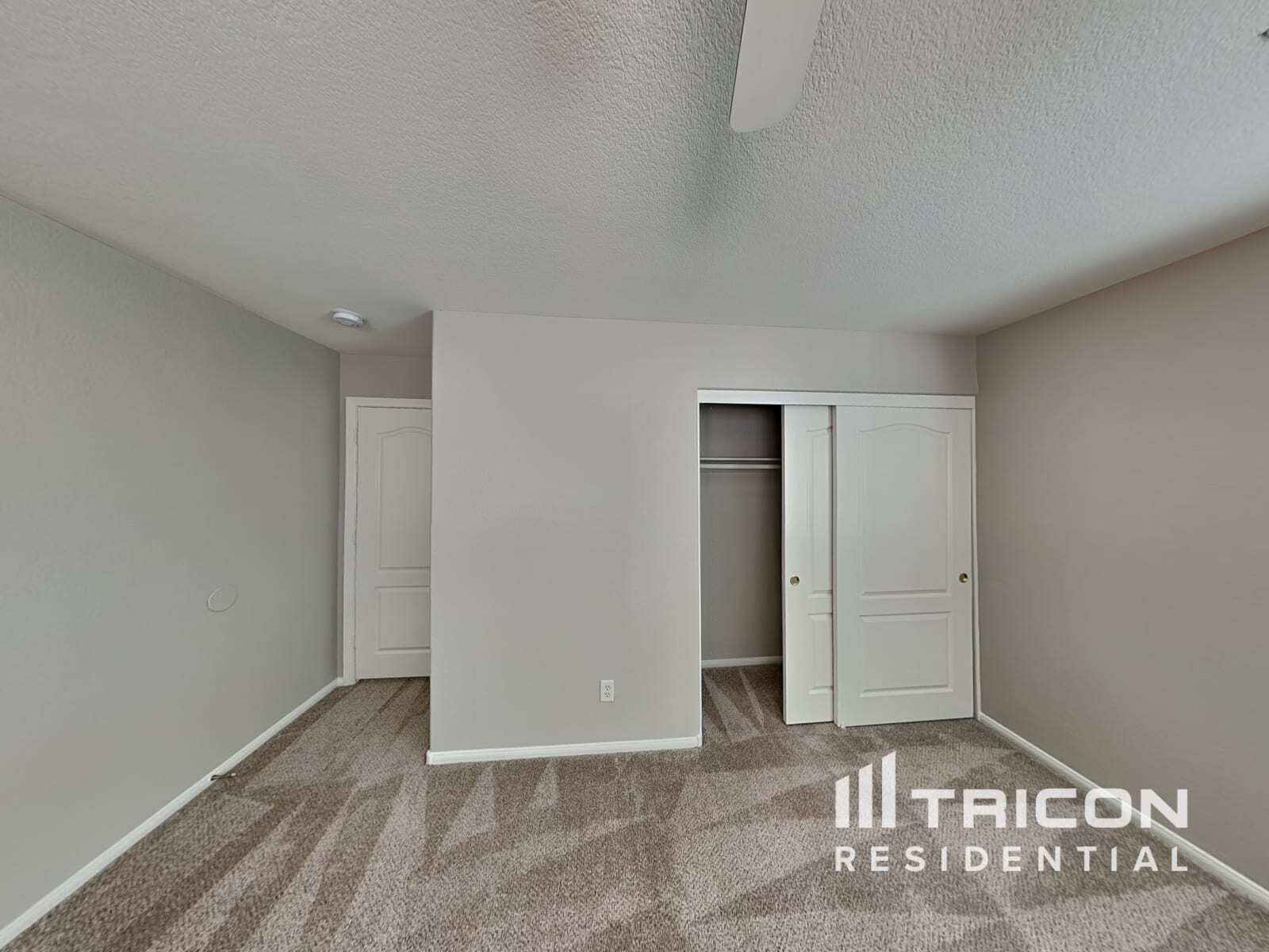 Building Photo - 4940 Naff Ridge Dr