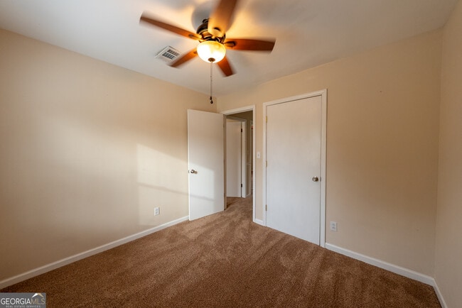 Building Photo - 953 McCullough Rd