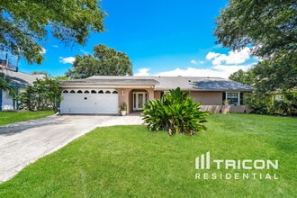 Building Photo - 4704 Foxshire Cir