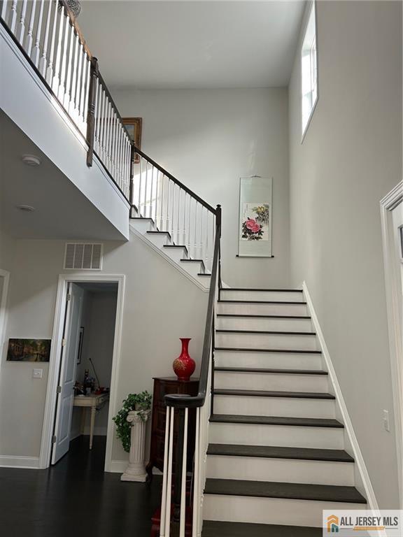 Building Photo - 30 Hamilton Dr