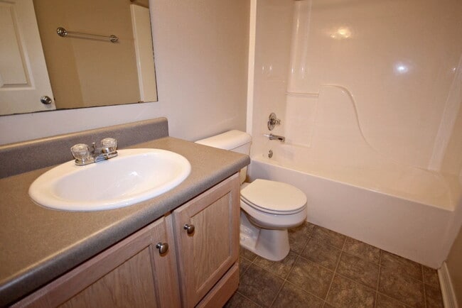 Building Photo - Central Milton 3-Bedroom Home in Top-Rated School District Minutes to I-10 & Whiting Field