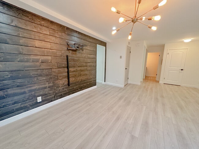 Floorplan - 4251 Duquesne Ave