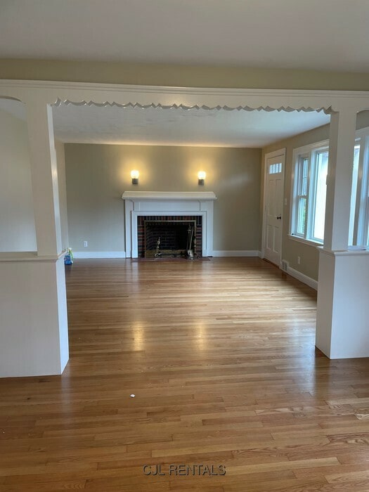 Building Photo - 144 Summer St