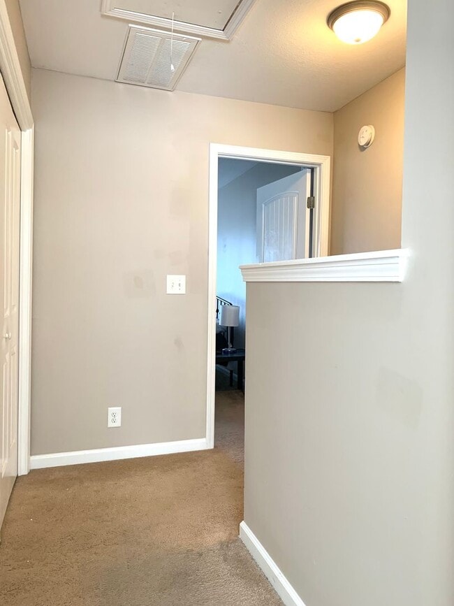 Building Photo - 337 Sam Houston Cir