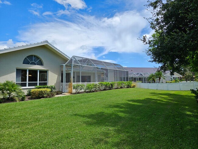 Building Photo - Seasonal Short-Term Private Heated Pool Home with 3 Bedroom, 2.5 Bath, 2 Car Garage in Sorrento W...