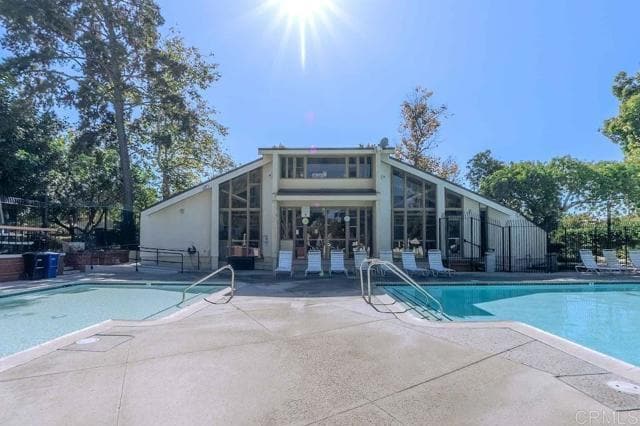 Building Photo - 10670 Esmeraldas Dr