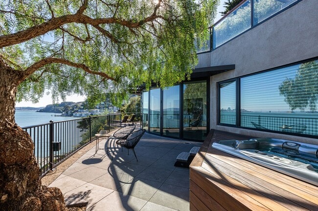 Building Photo - Luxurious Sausalito Breathtaking View Masterpiece! 4BR/3.5BA Home + 1BR/1BA Guest House! Parking!...