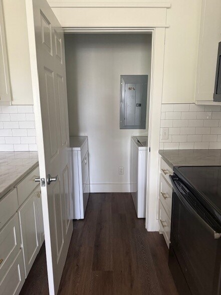 Building Photo - 4190 NW Meadow Creek Cir