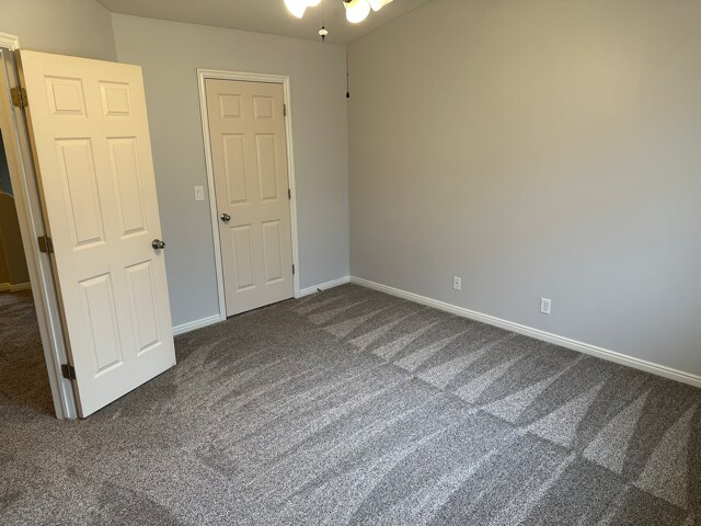 Building Photo - 136 Arlington Way