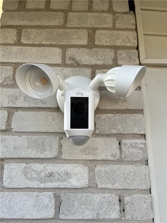 Building Photo - 7004 Colony Park Dr