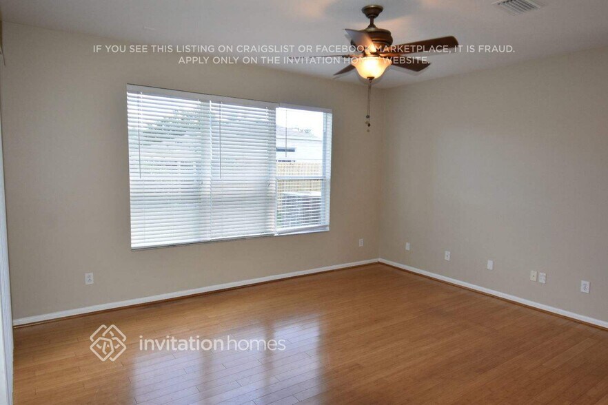 Building Photo - 12405 Cedarfield Dr