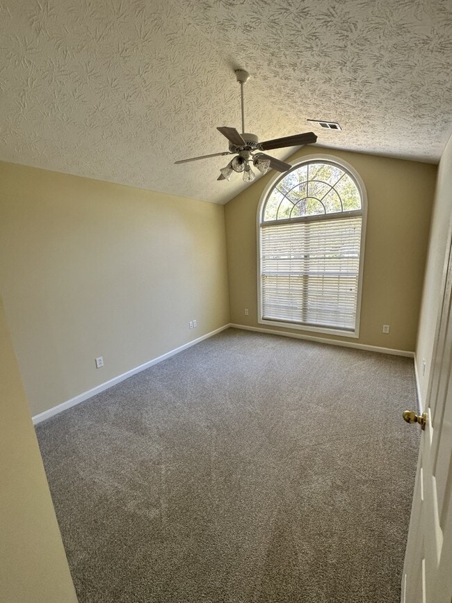 Building Photo - 2162 Jefferson St