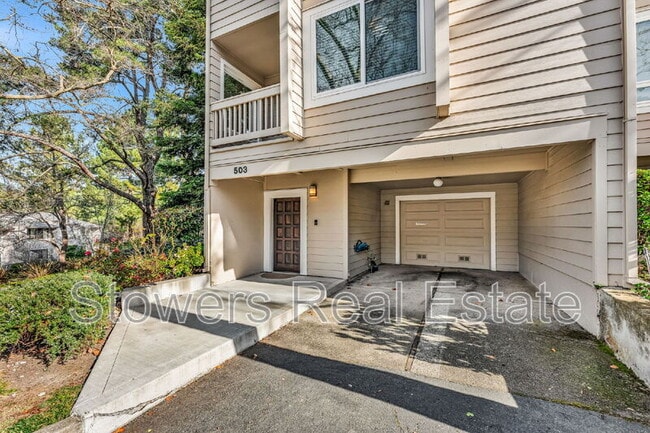 Building Photo - 503 Woodminster Dr