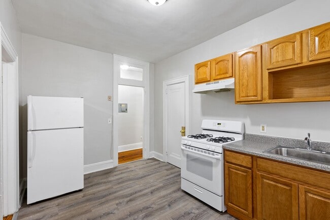 Building Photo - 346 Union Ave LLC