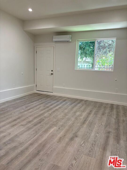 Building Photo - 13124 Ratner St