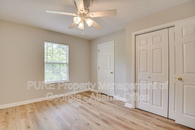Building Photo - 126 Brittany Way