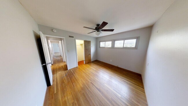 Building Photo - 5018 Rockford Dr