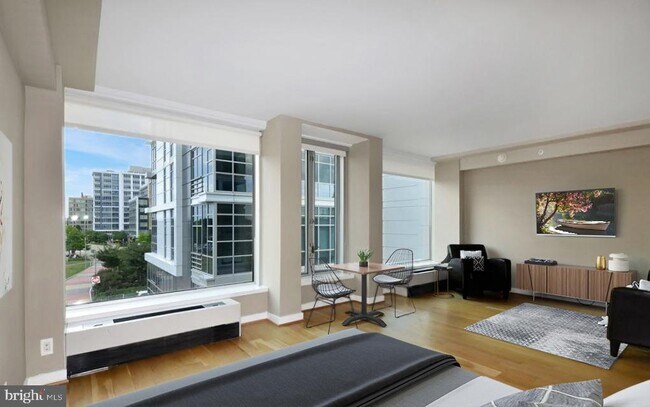 Building Photo - 1101 3rd St SW