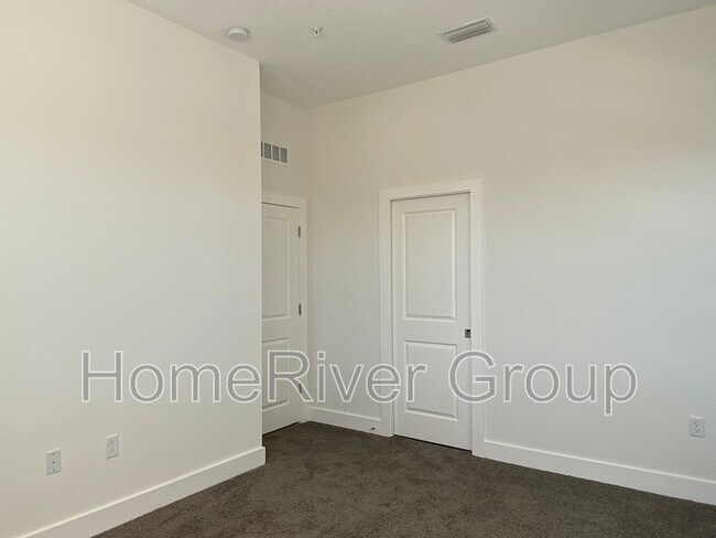 Building Photo - 5205 Eggleston Ave