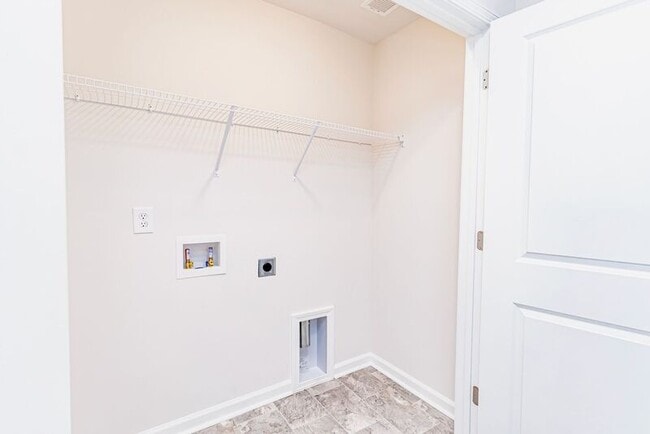 Building Photo - 227 Stone Fruit Ct