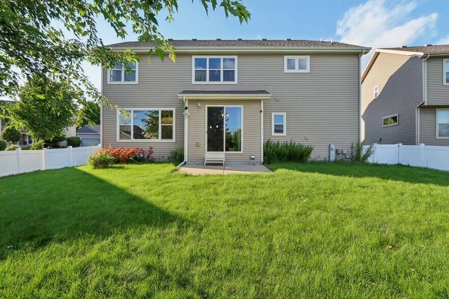 Building Photo - 7119 Calla Pass