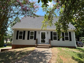 Building Photo - 1775 Ralee Dr