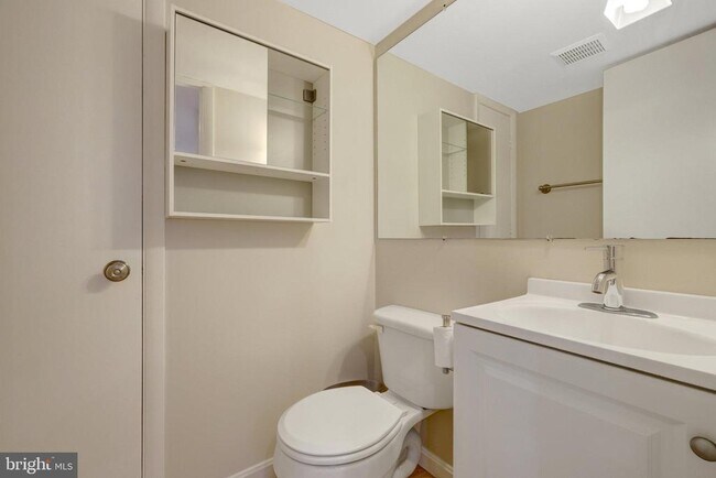 Building Photo - 12607 Glenbrooke Woods Dr