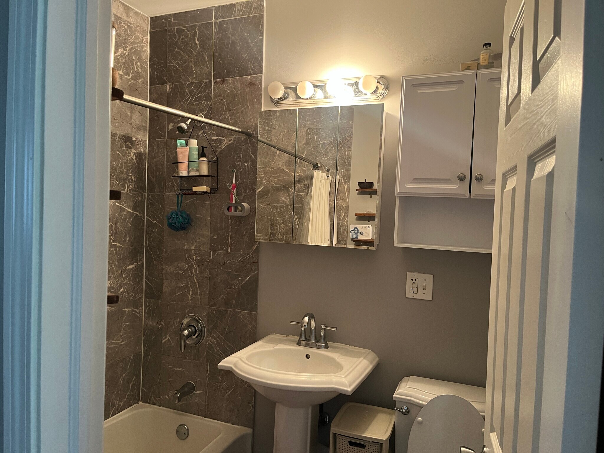 2nd Bath - 6504 N Washtenaw Ave
