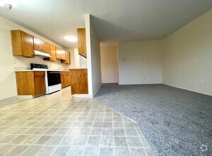 Building Photo - **50% OFF FIRST MONTH'S RENT** Spacious To...