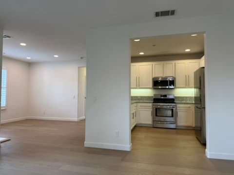 Building Photo - 1341 McFadden Dr