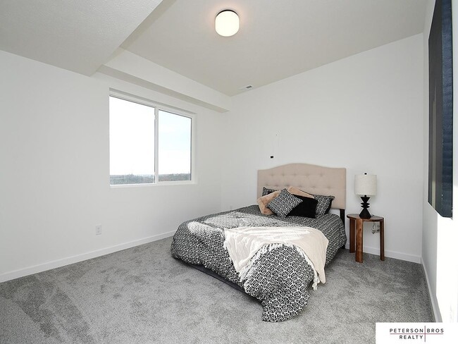 Building Photo - 14802 Bruning St