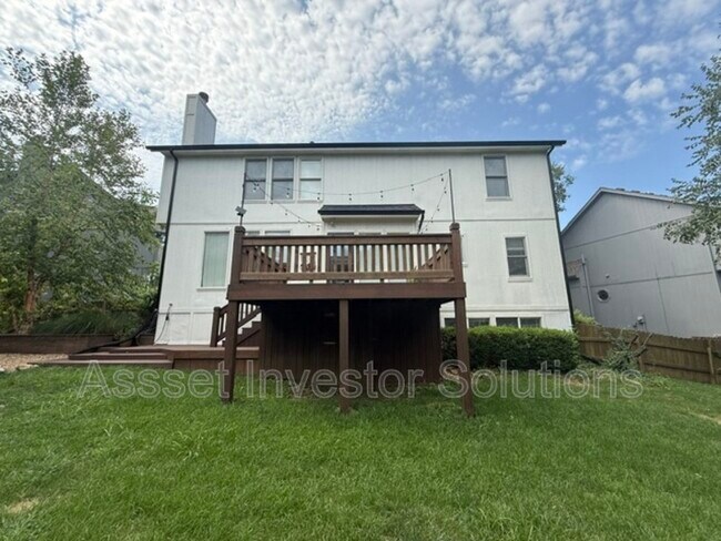 Building Photo - 8004 W 144th Pl